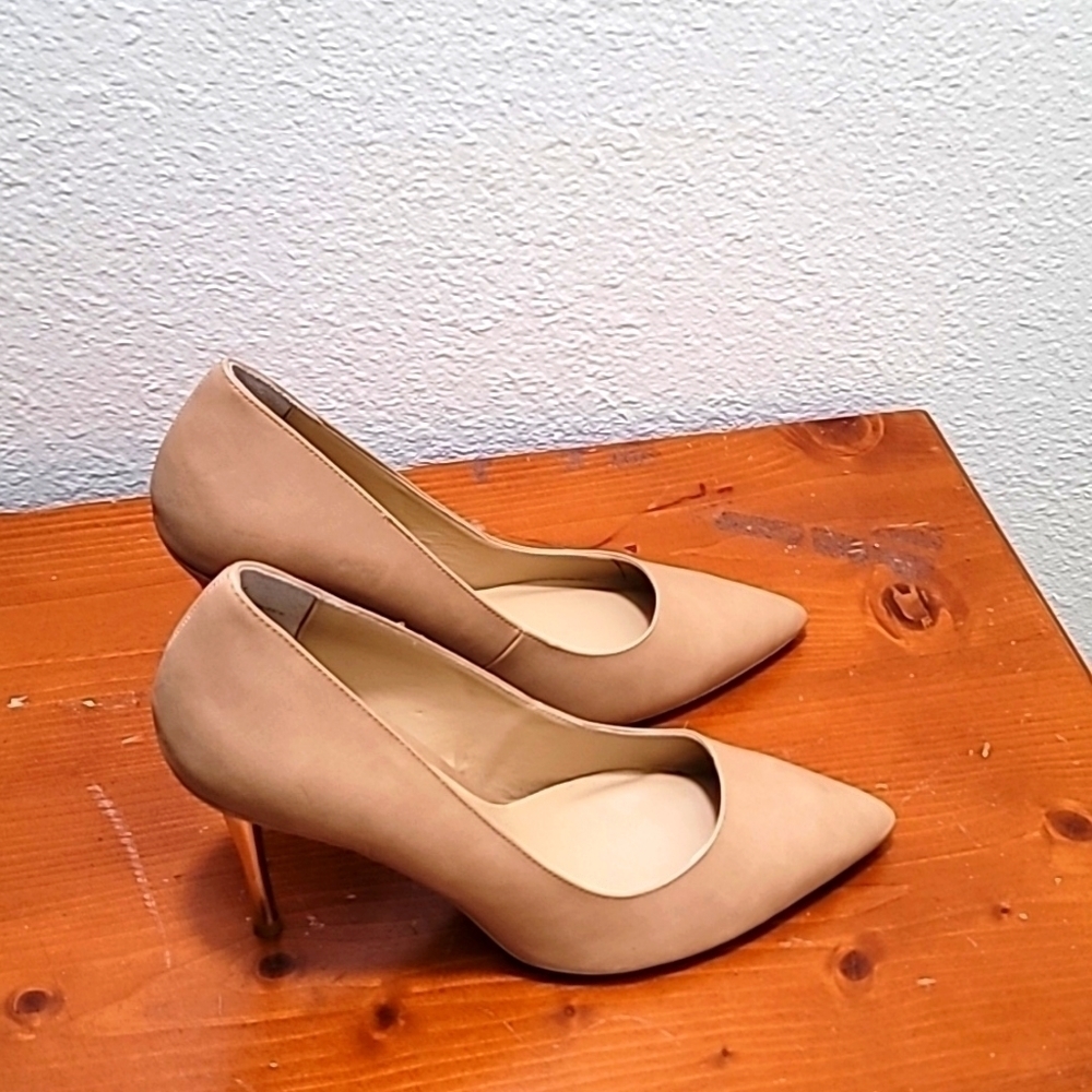 THALIA SODI WOMEN'S PUMPS GOLD HEEL‎  CREAM  SZ 9.5